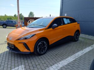 MG MG4 – pomarańczowy