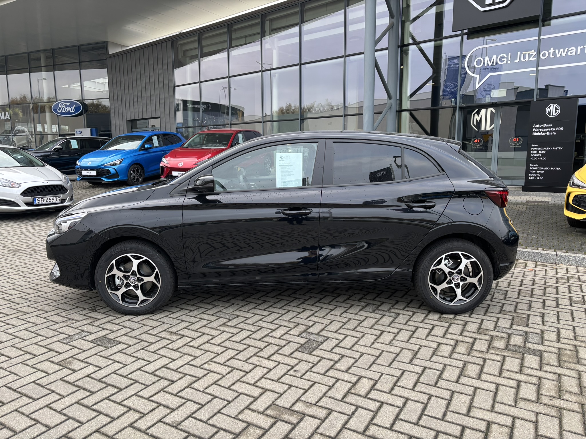 
								Nowy MG3 Exclusive 1.5 HEV+ 195KM full									